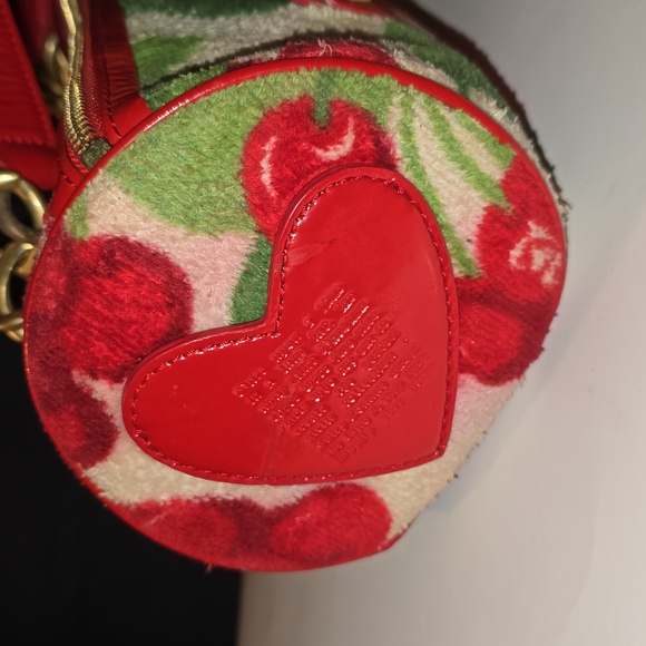 Juicy Couture Cherry Barrel Bag - Picture 5 of 16